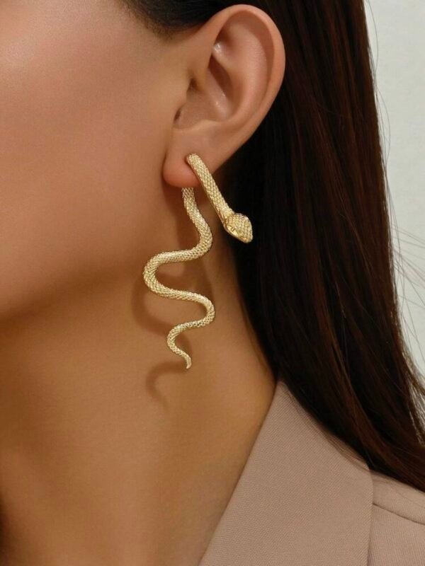 Pair Of Women's Snake Earrings (4.92) - Image 4