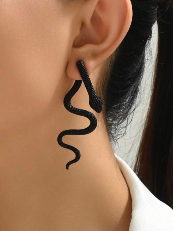 Pair Of Women's Snake Earrings (4.92) - Image 2