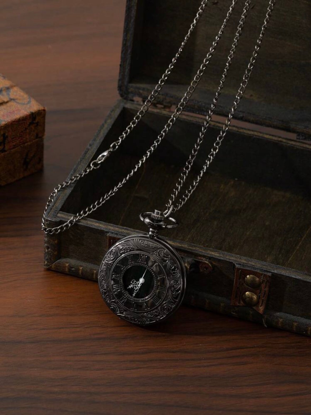 Pirate Necklace Pocket Watch Roman Rustic (4.92) - Image 8