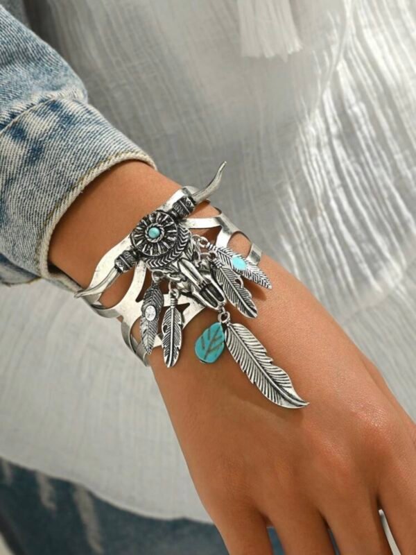 Bull Head Turquoise Western Bracelet For Women (4.94) - Image 3