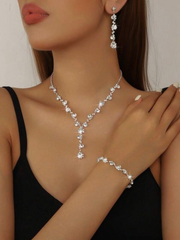 3 Piece Set Rhinestone Necklace Earrings Bracelet (4.96)