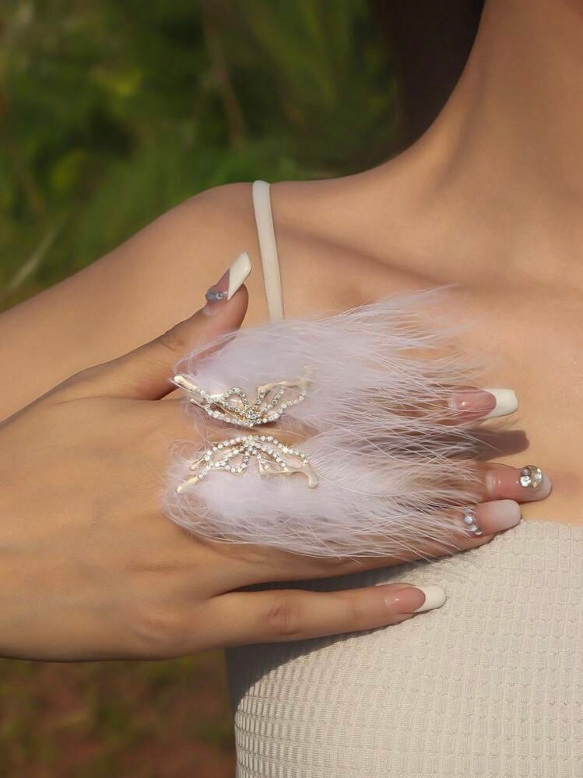 Angel Wings Butterfly Crystal & Feather Ring (4.94) - Image 5