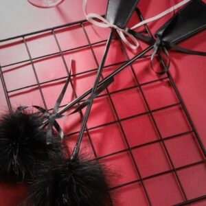 Screenshot Sexy Black Feather Tickler Sex Toy Flogger (4.93)