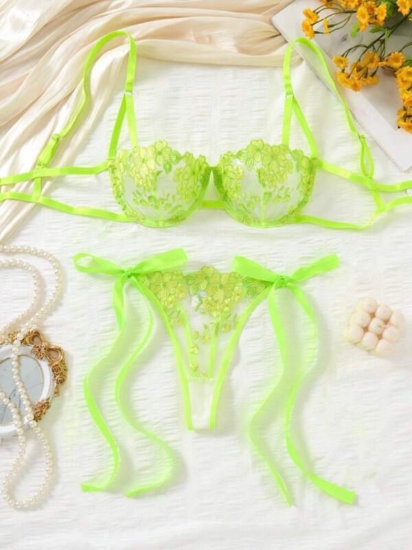 2pcs Set Embroidered Bow Sexy Lingerie Bra & Thong (4.94)