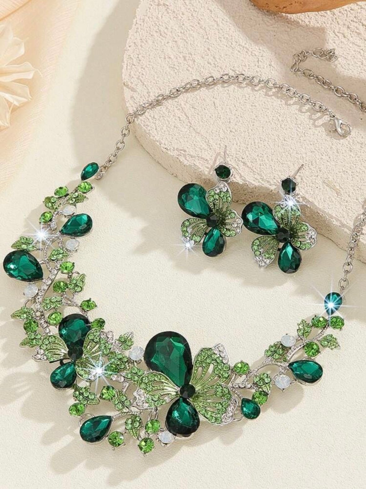 Elegant Luxury Floral Jewelry Set Gemstones (4.77) - Image 7