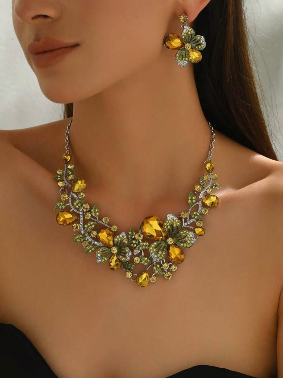 Elegant Luxury Floral Jewelry Set Gemstones (4.77)