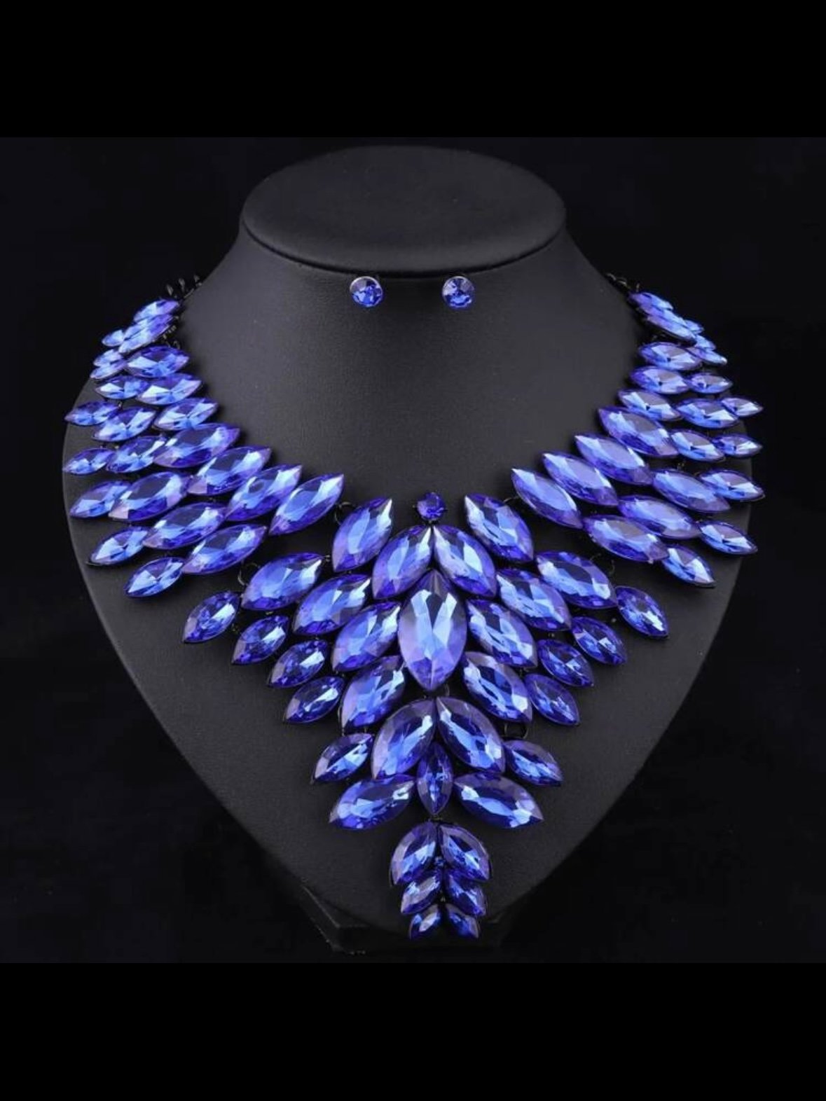 Rhinestone Bold Crystal Necklace & Earring Set (5.0) - Image 7